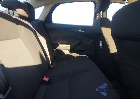 2016 Ford Focus Se z USA, uszkodzony, nr VIN 1FADP3F23GL259233